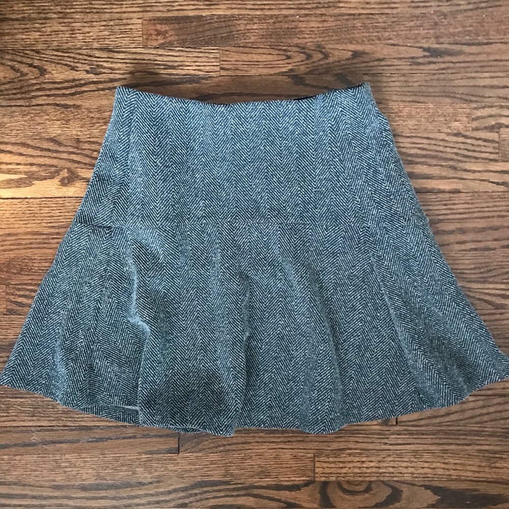 Loft skirt.